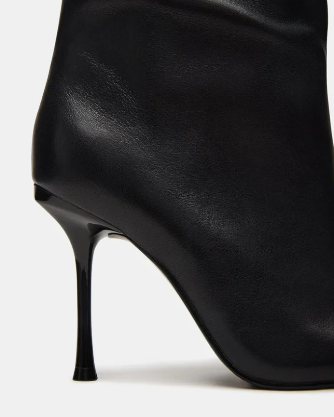 Alluring Black Leather Alluring Black Leather