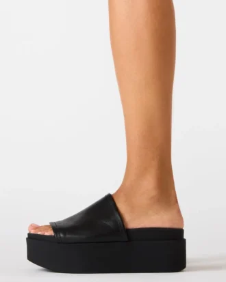 arwen white leather 6 330x413 - Arwen Black Leather