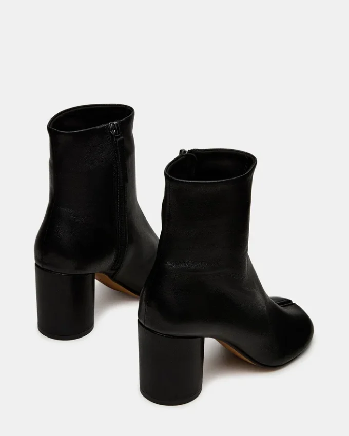 Caro Black Leather Caro Black Leather