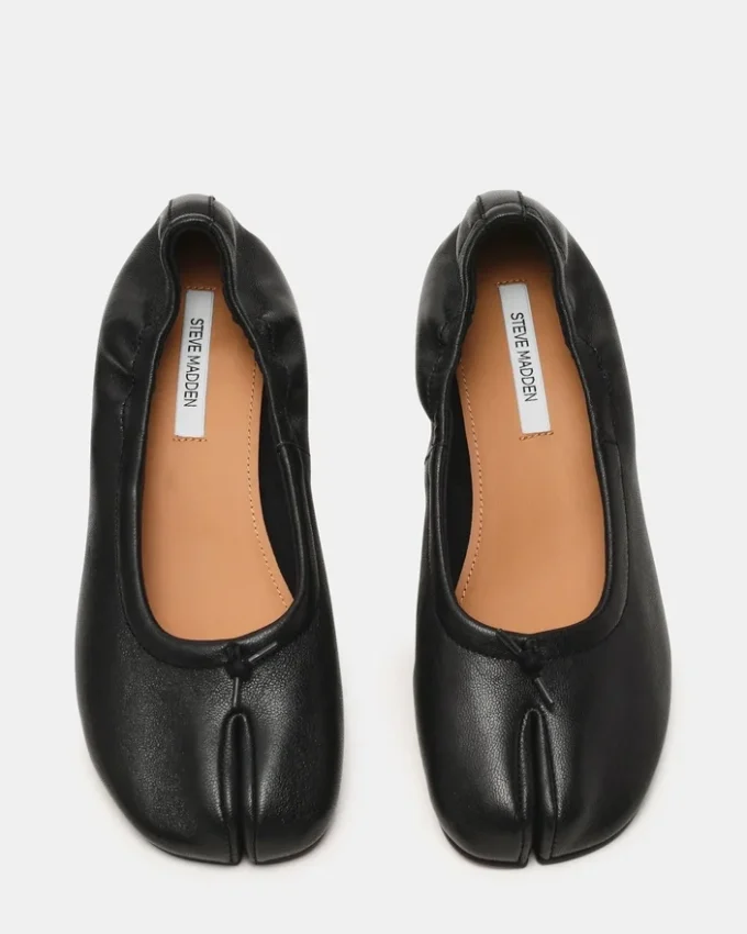 Cyra Black Leather Cyra Black Leather