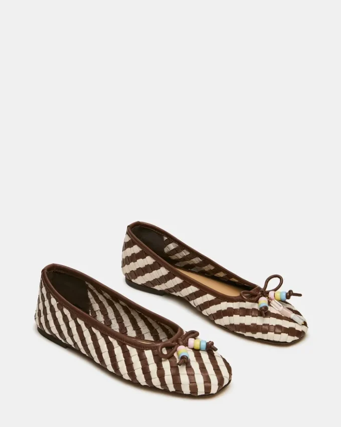 Divy White/Brown Leather Divy White/Brown Leather