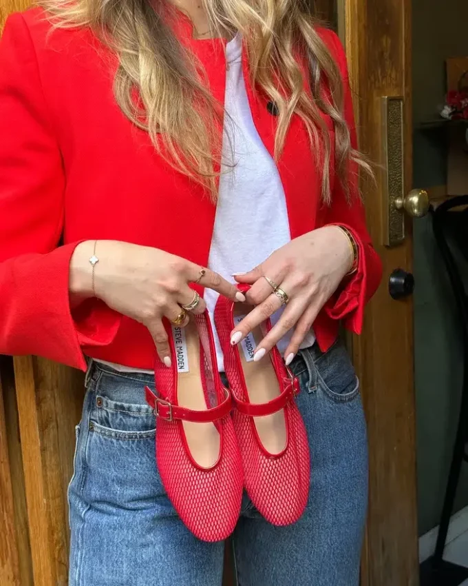 Dreaming Red Dreaming Red