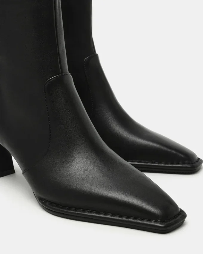 Fare Black Leather Fare Black Leather