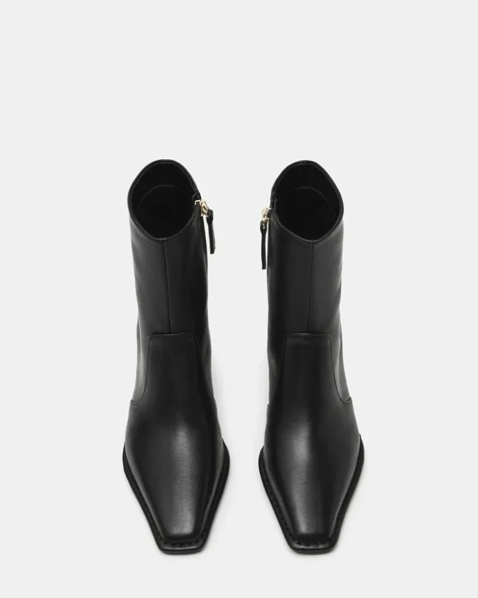 Fare Black Leather Fare Black Leather