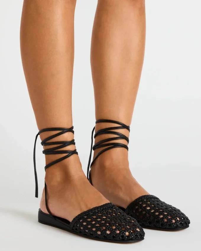 Flutter Black Leather Flutter Black Leather