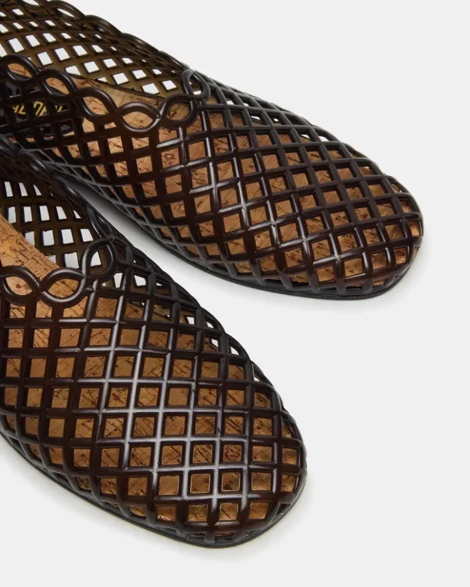 Grove Black Grove Black