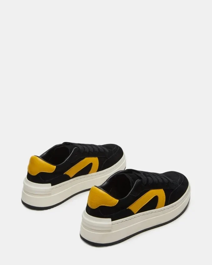 Kickflip Black Suede