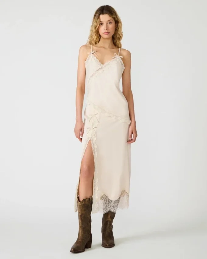 Lakely Top Ivory Lakely Top Ivory