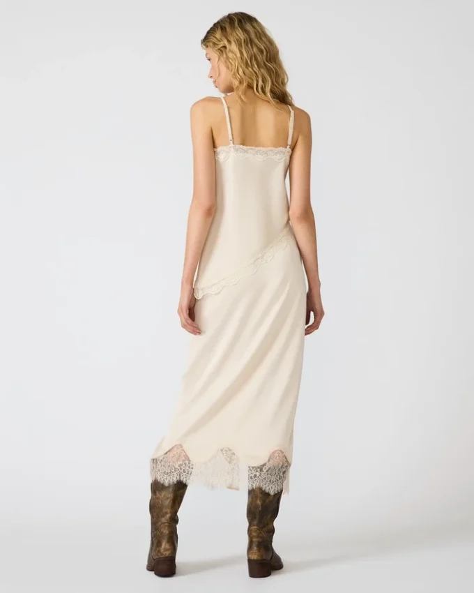 Lakely Top Ivory Lakely Top Ivory