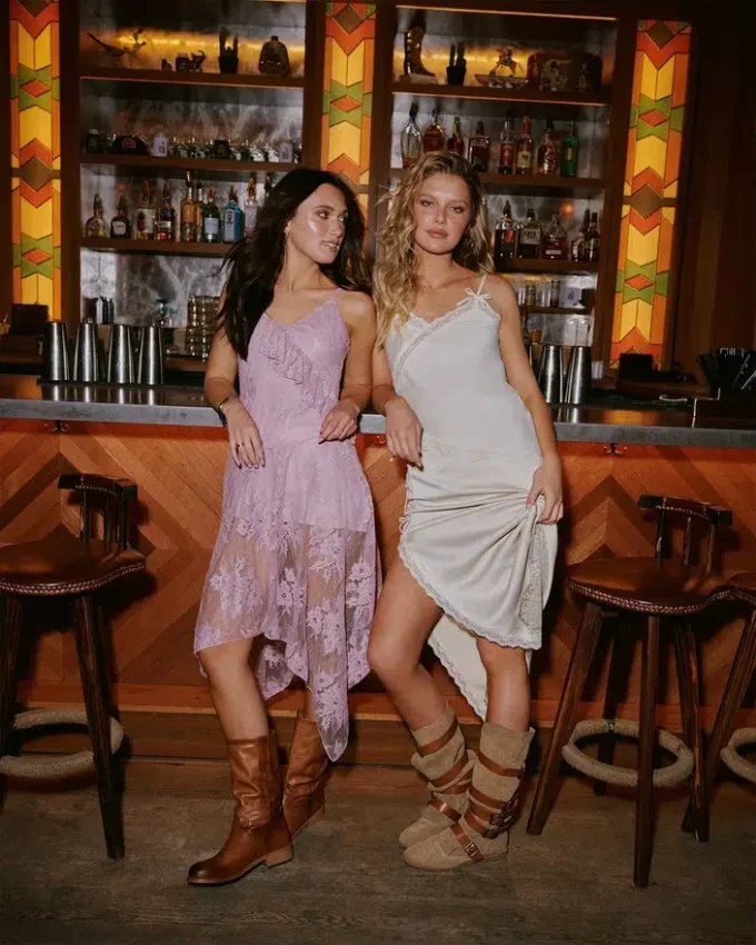 Lissandra Skirt Ivory Lissandra Skirt Ivory