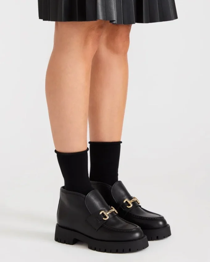 Leon Black Leather Leon Black Leather