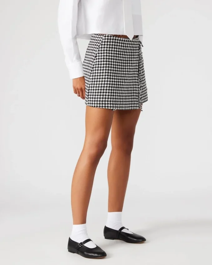 Leon Skirt Black/White Leon Skirt Black/White