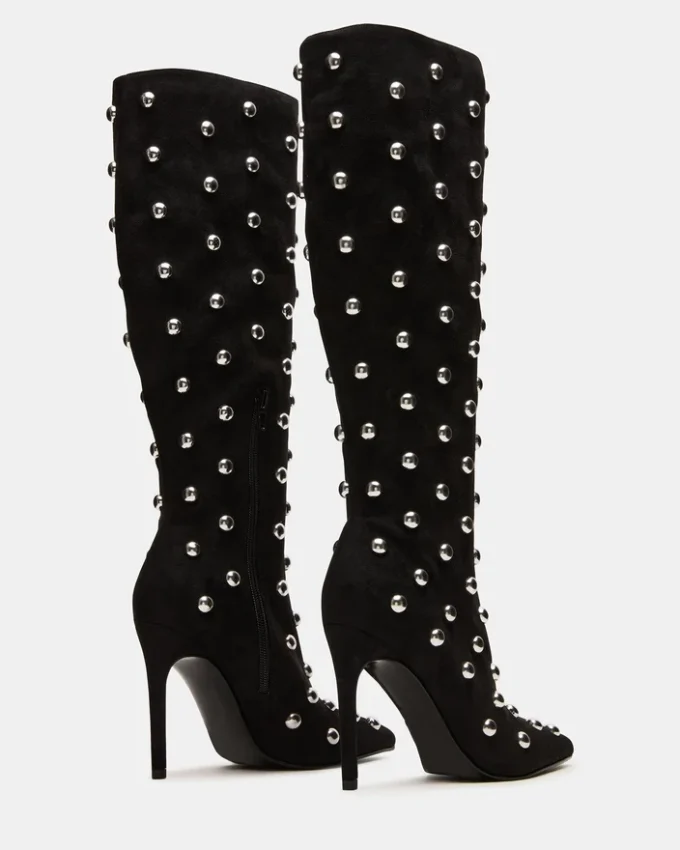 Nitro Black Studs