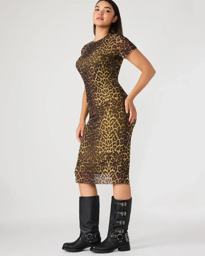 Short Sleeve Hailee Dress Hot Spots Print Short Sleeve Hailee Dress Hot Spots Print