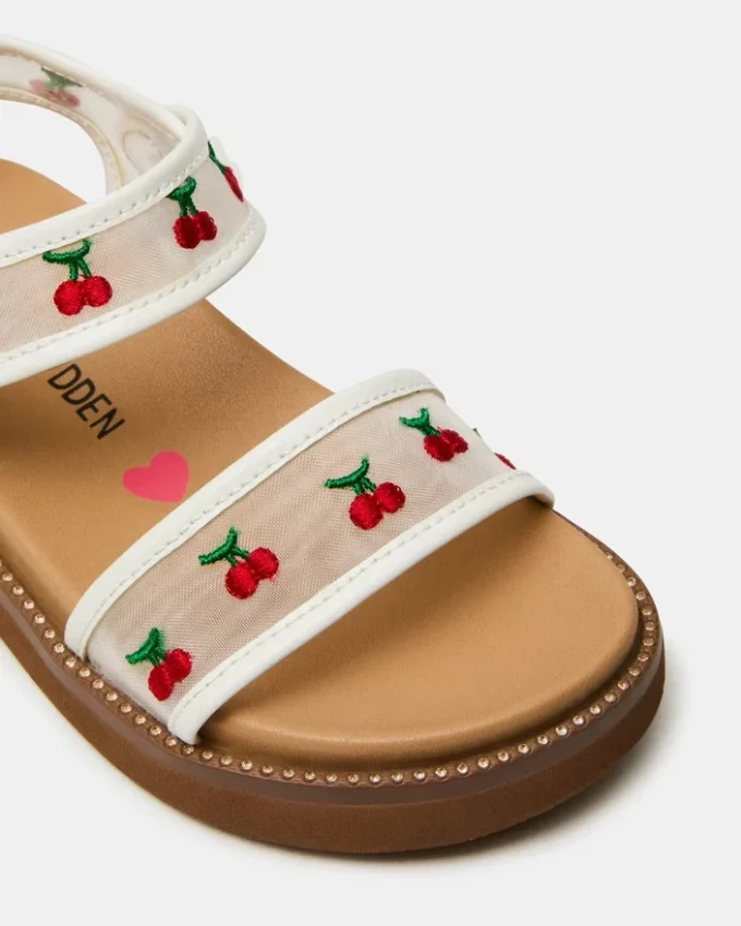 Toddlers’ Lyla White